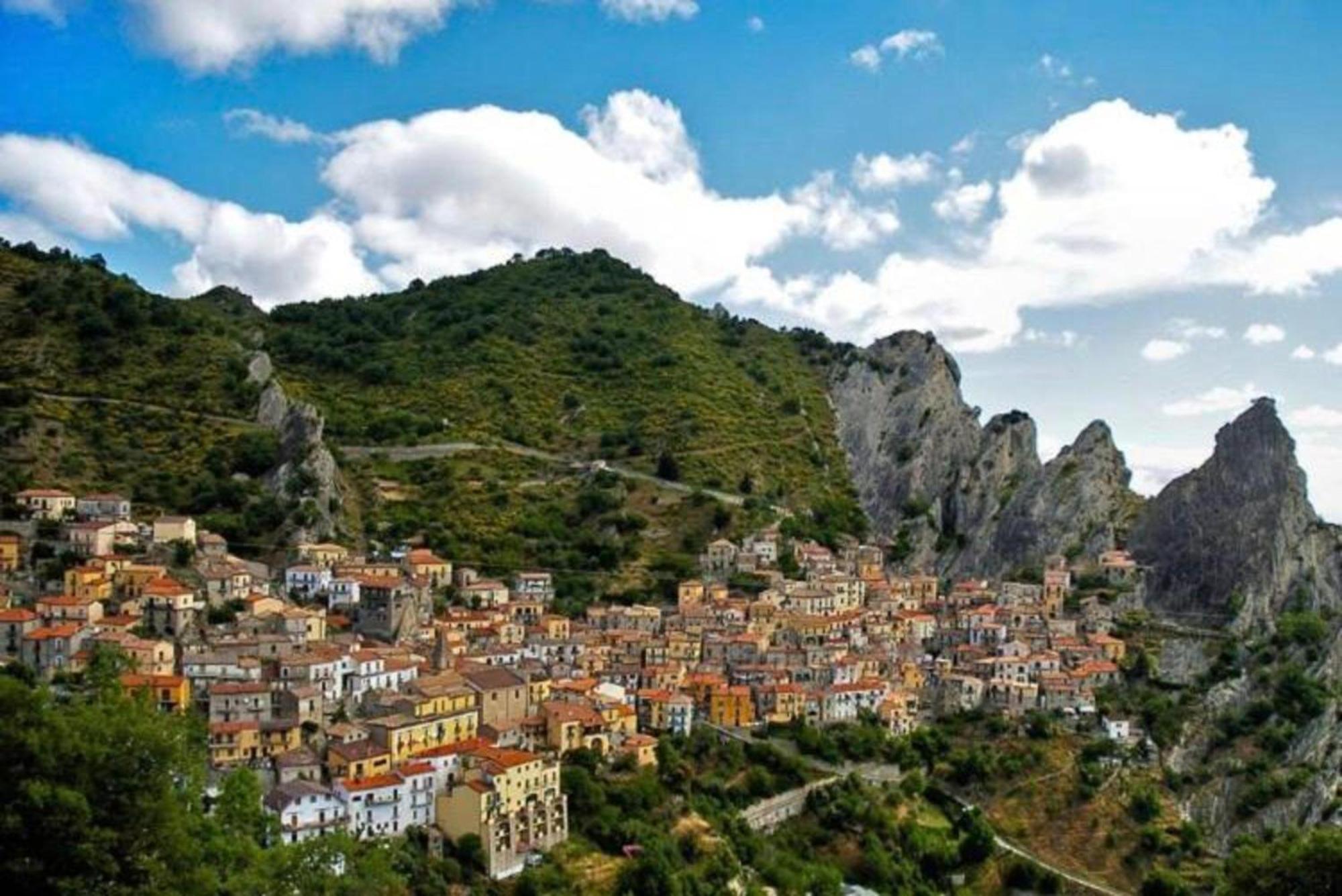 Bed and Breakfast Helvetia Bed & Breakfast Castelmezzano Exterior foto